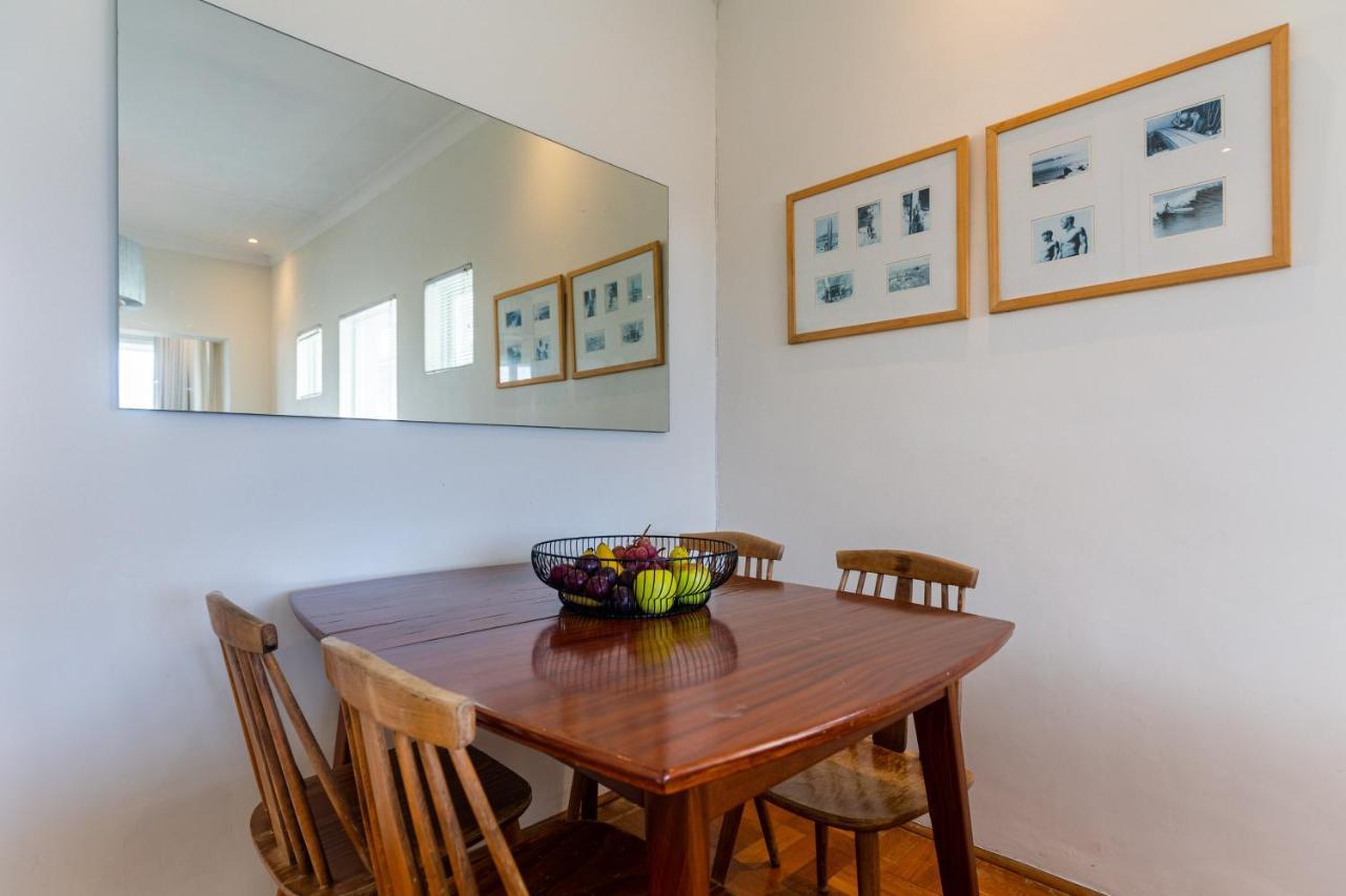 Portswood Mews - Chic White Studio Apartment Green Point Cape Town Exterior photo
