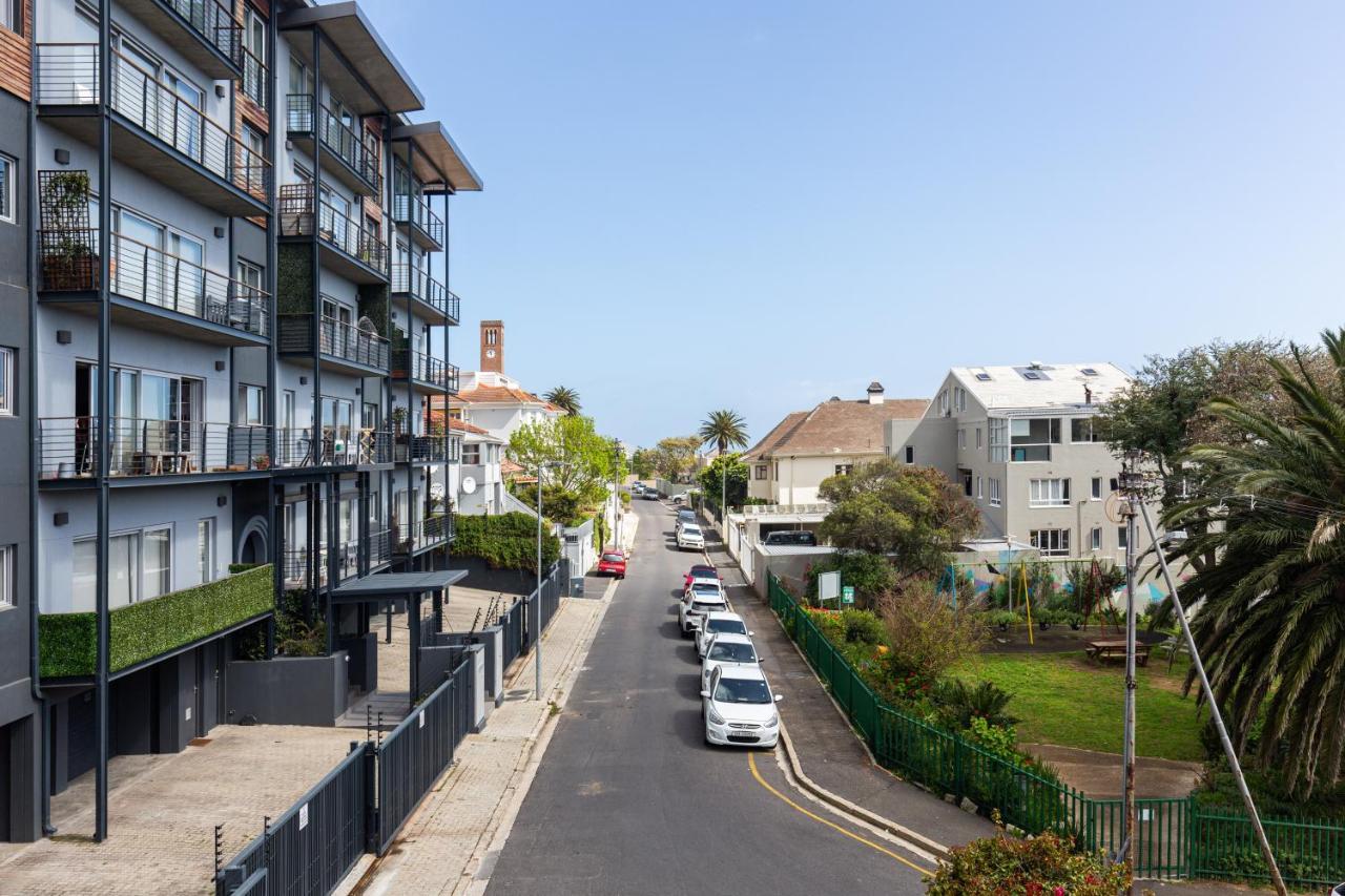 Portswood Mews - Chic White Studio Apartment Green Point Cape Town Exterior photo